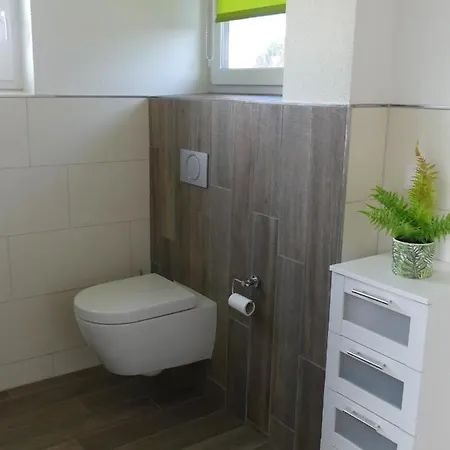 Townhouse Modern/ruhig/kostenlose Parkmoeglichkeiten Cassel