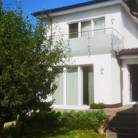 Townhouse Modern/ruhig/kostenlose Parkmoeglichkeiten *