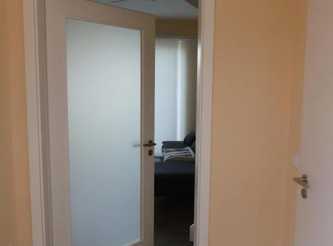 Townhouse Modern/ruhig/kostenlose Parkmoeglichkeiten *