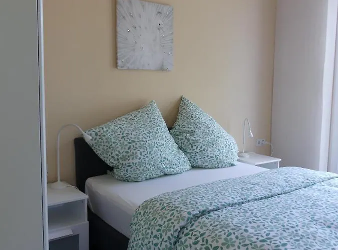 Townhouse Modern/ruhig/kostenlose Parkmoeglichkeiten * Kassel