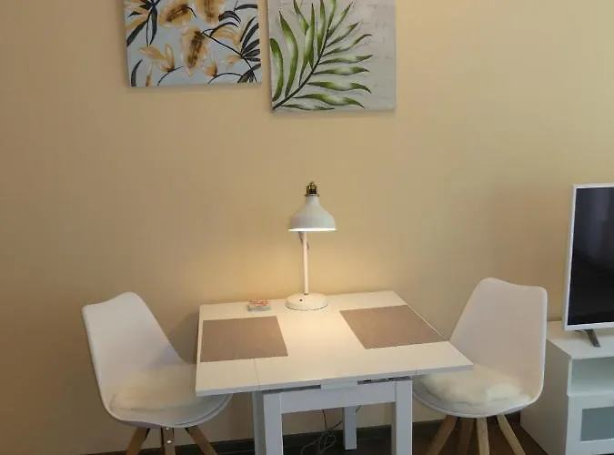 Apartment Townhouse Modern/ruhig/kostenlose Parkmoeglichkeiten *